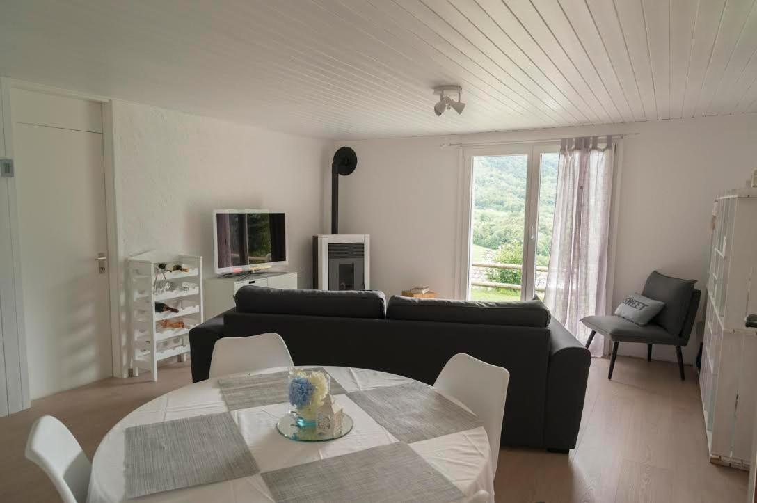 Modern Charme Studio In Chalet Villa Ponto Valentino Eksteriør billede